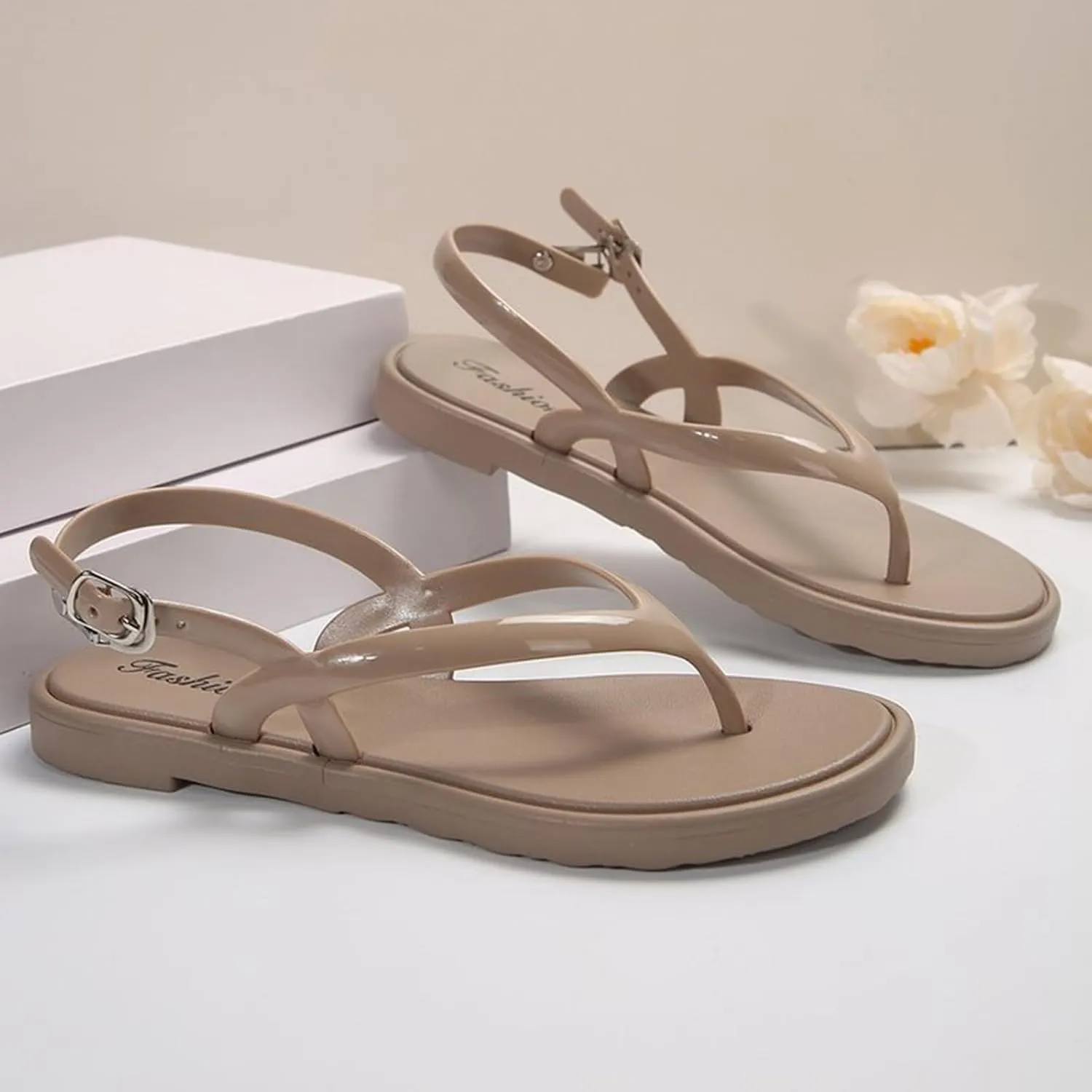 Women's Sandals New Versatile Flat Soled Comfortable Casual Beach Flip Flops Summer Sandals Women Strap Wedges